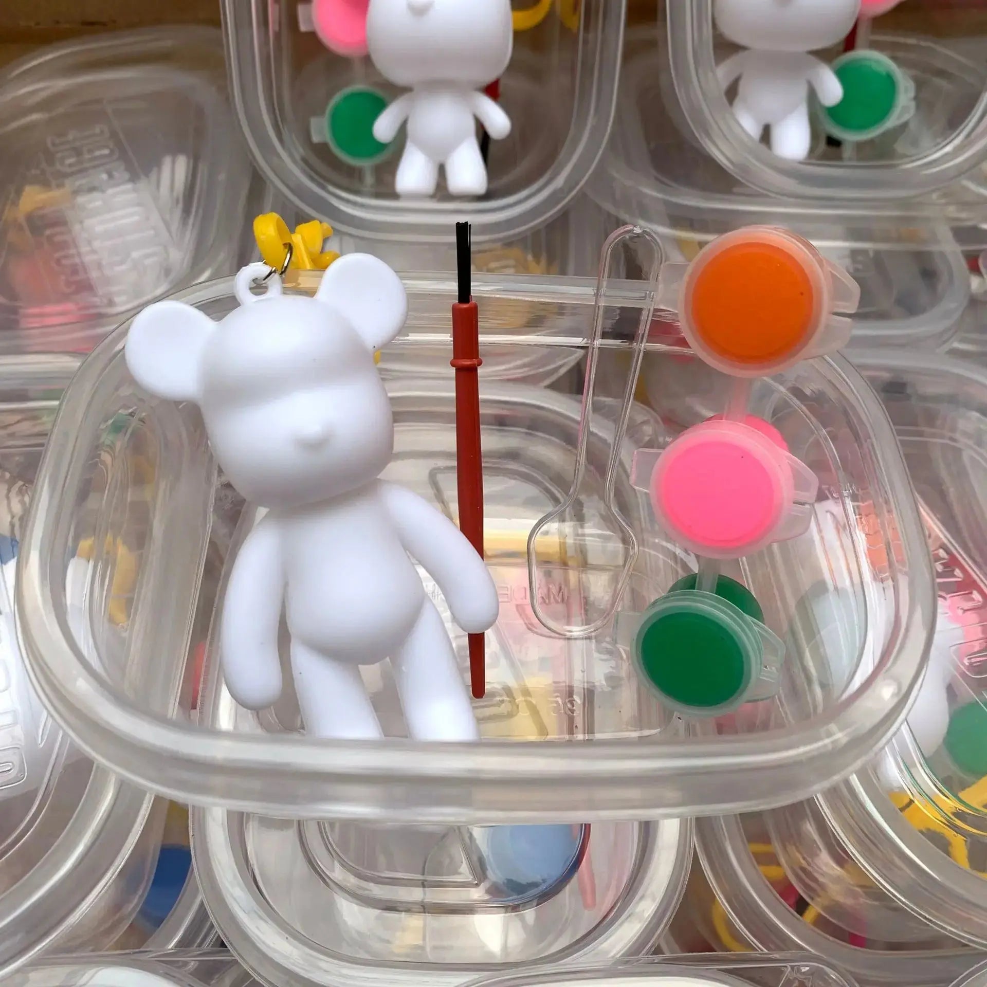 Fluid Bear Violent Bear DIY Keychain Gift Box Graffiti Fluid Bear Children's Graffiti DIY Material Pack Shopbizz Wholesale
